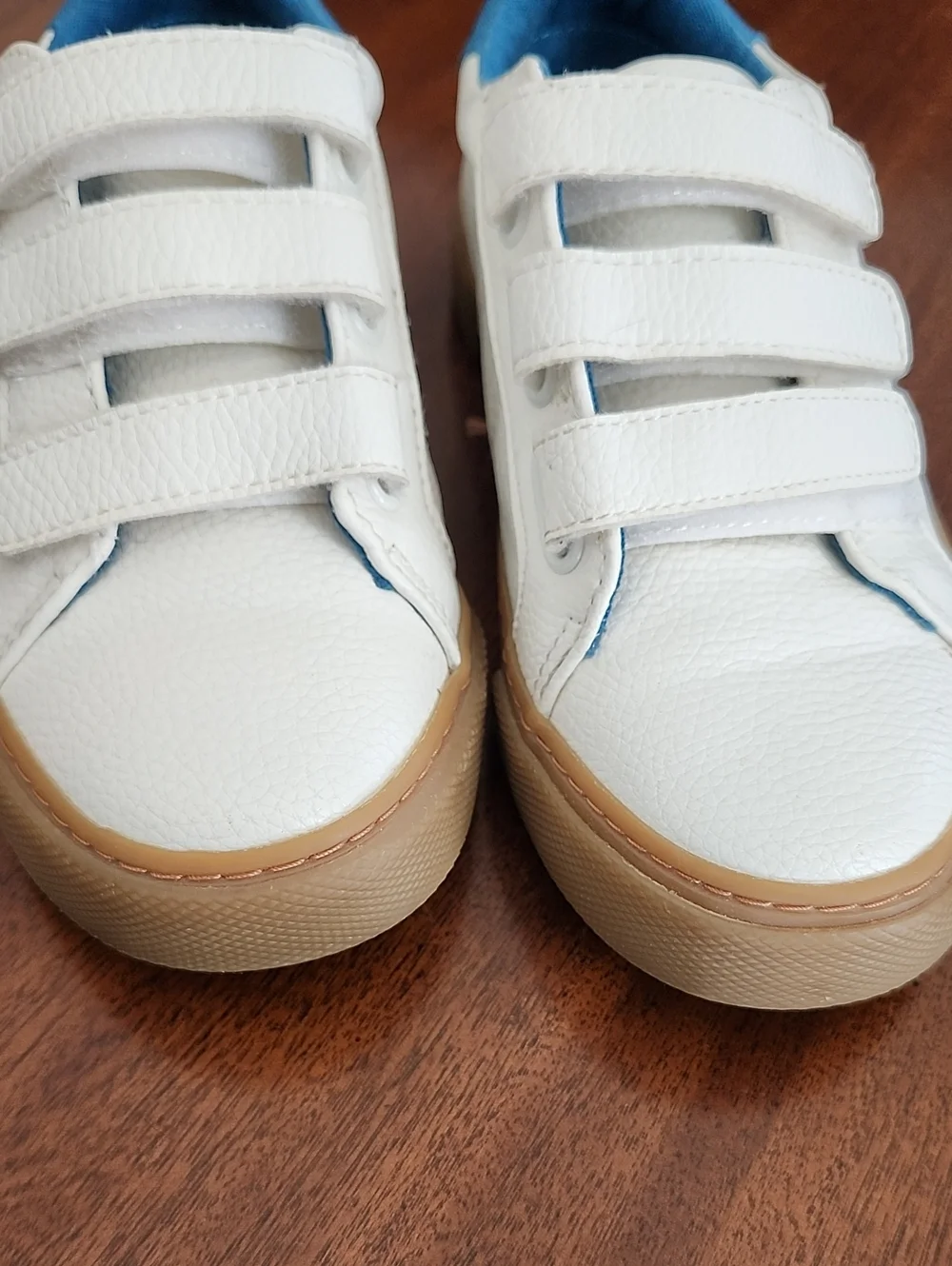 Old Navy White & Blue Velcro Sneackers, 13